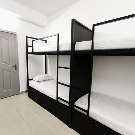 Hostel Stayzo Kochi Екстер'єр фото