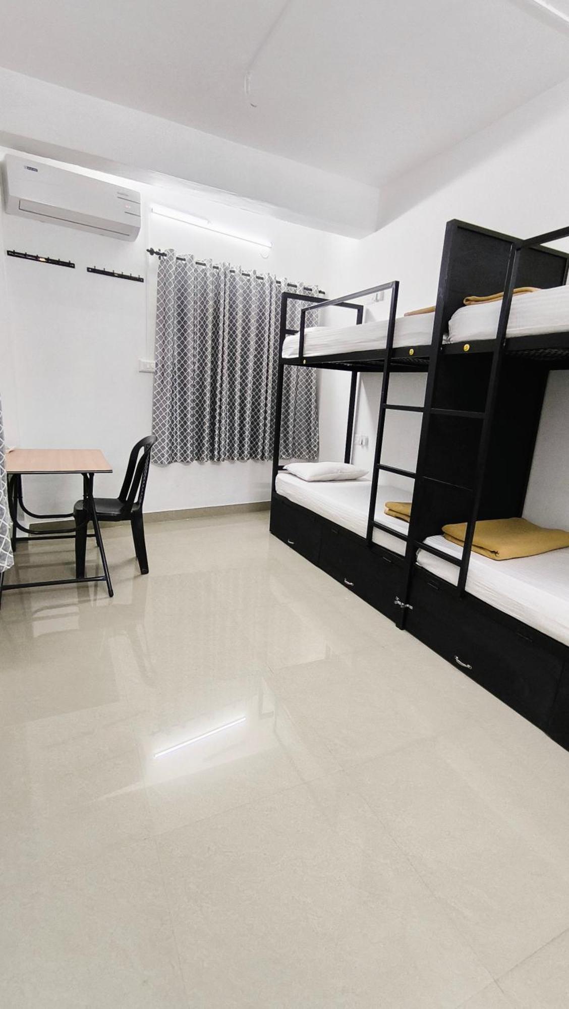 Hostel Stayzo Kochi Екстер'єр фото